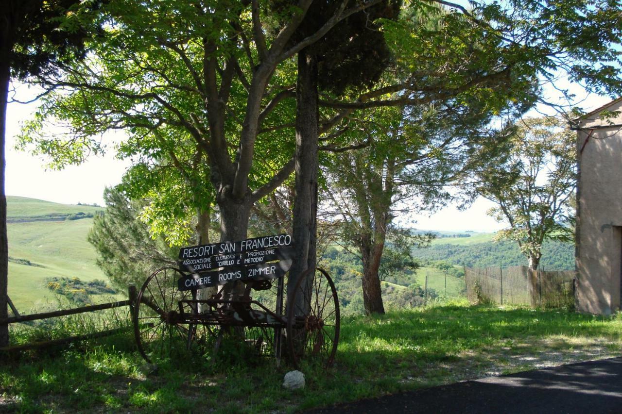 Bed and Breakfast Podere San Francesco Вольтерра Екстер'єр фото